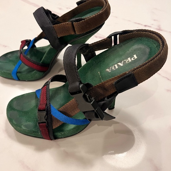 Prada sandals; size 40 - Picture 4 of 5